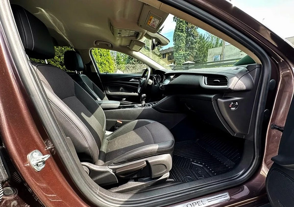 Opel Insignia cena 57999 przebieg: 221226, rok produkcji 2017 z Swarzędz małe 781